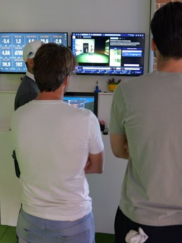 Analyse des données de swing sur les écrans du centre